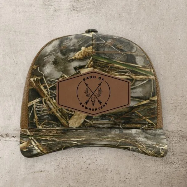 Skull & Arrow leather patch hat (Realtree Max 7)